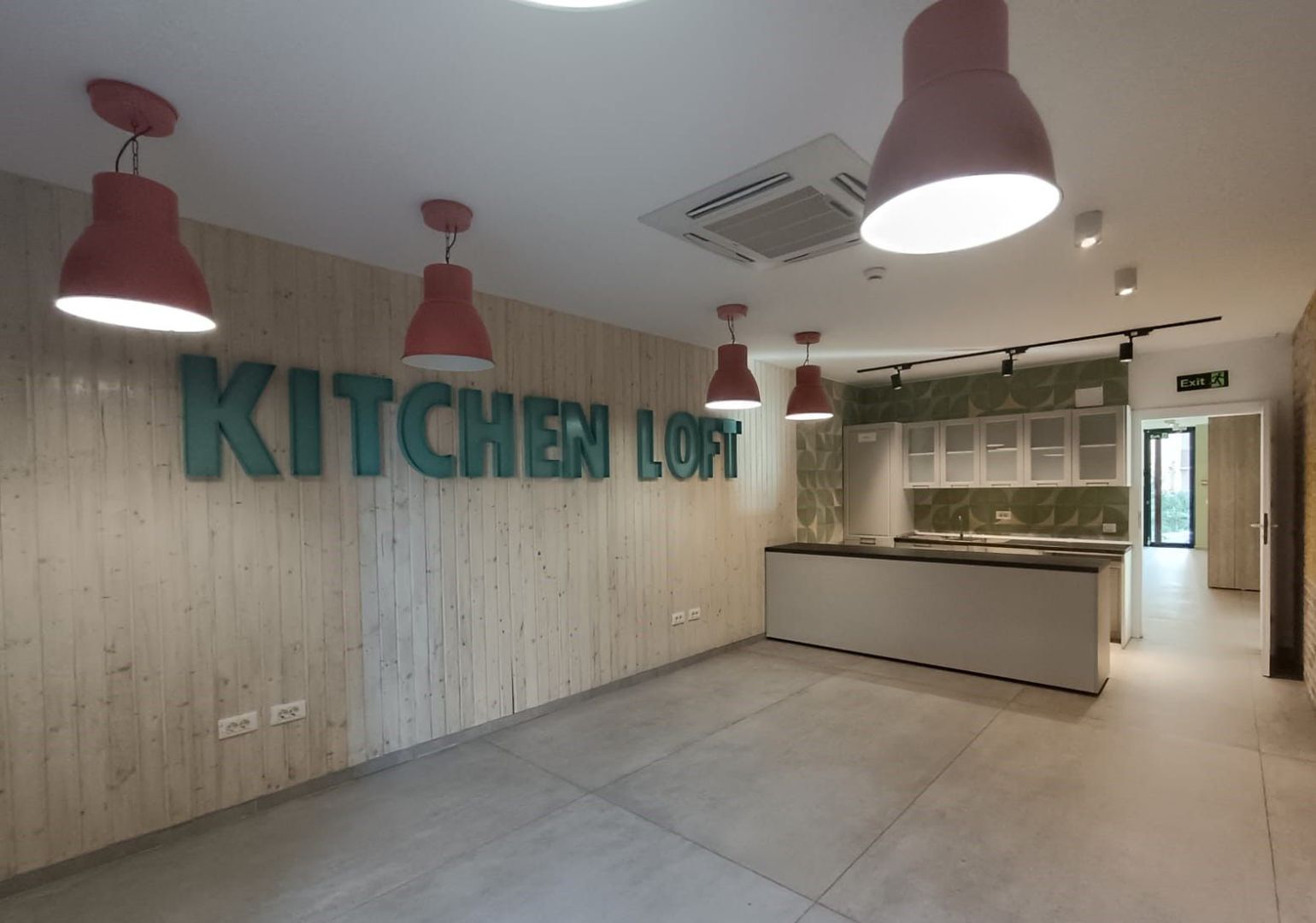 Inchiriem spatiu comercial 202 mp zona Coresi - Poză 16