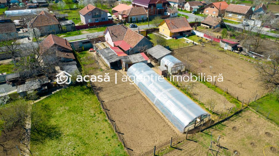 Casă cu grădina în Curtici - Poză 3