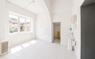 Cabinet medical, 200mp, parter+subsol-Policlinica Speciala, Boul Rosu - Poză 8