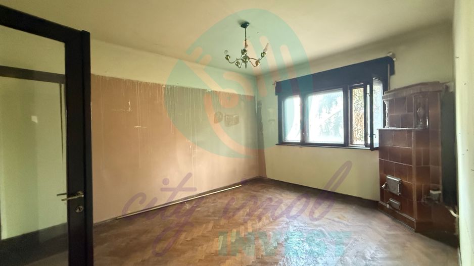 Proprietate rara pe o strada boema - Poză 13