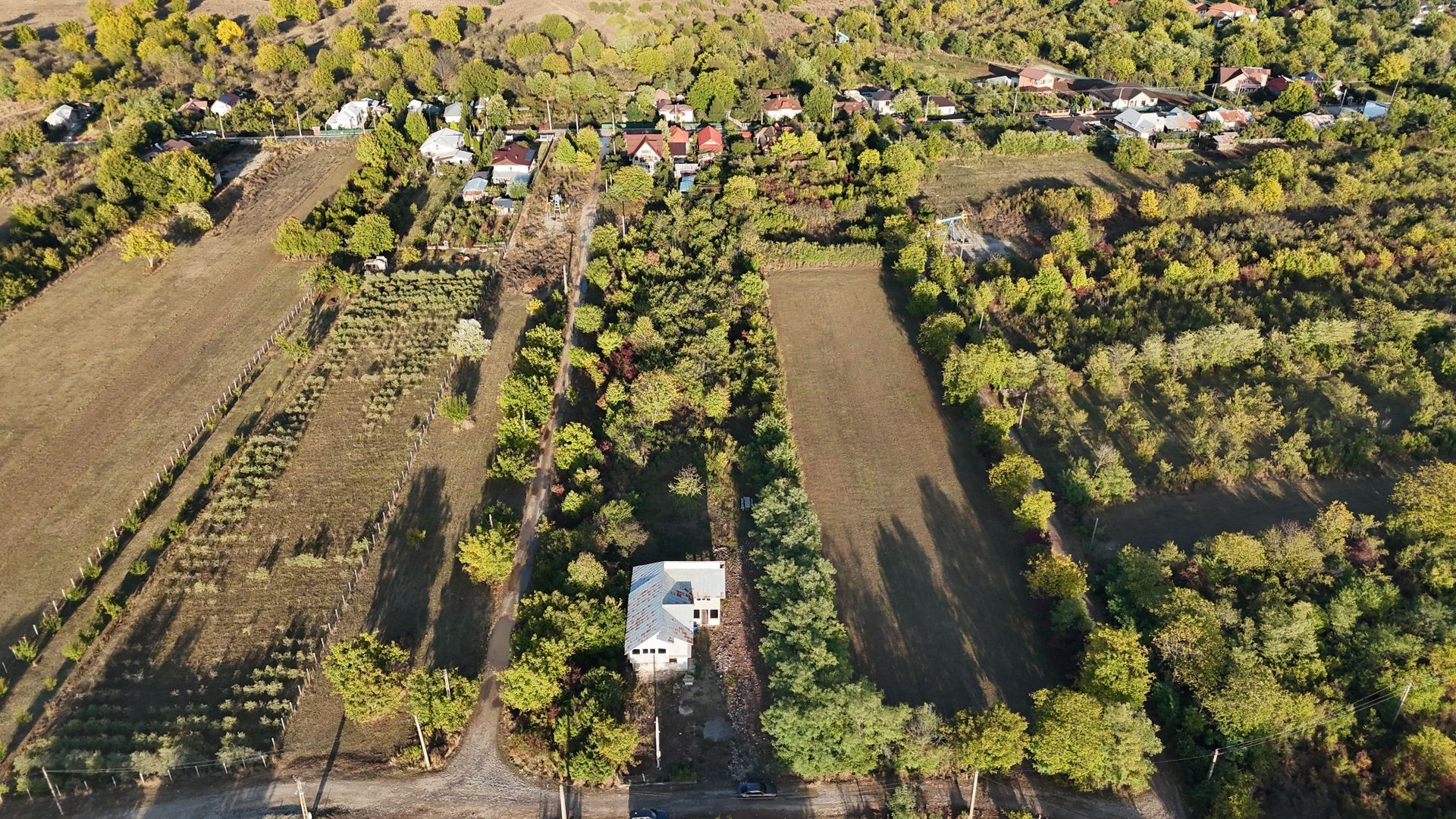 Teren 3300mp cu casa de Vanzare in Baicoi - Poză 4