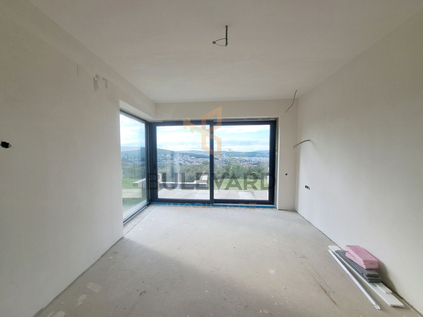 Apartament exclusivist, curte individuala, parcare acoperita, zona Europa - Poză 14