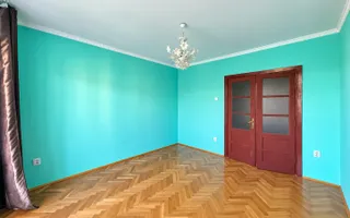 Bloc tip asociatie - zona Kiriac. 4 camere, 3 balcoane. Garaj si boxa. - Poză 13