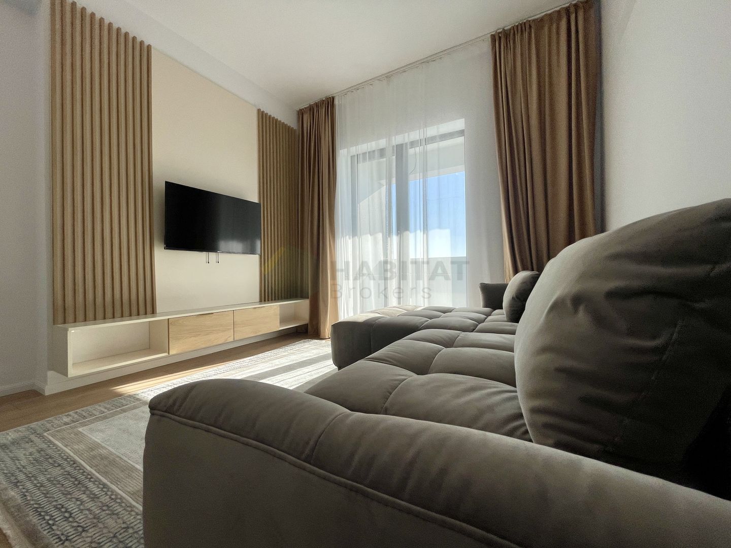 Apartament 2 camere mobilat | Totul nou | 23 August - Poză 1