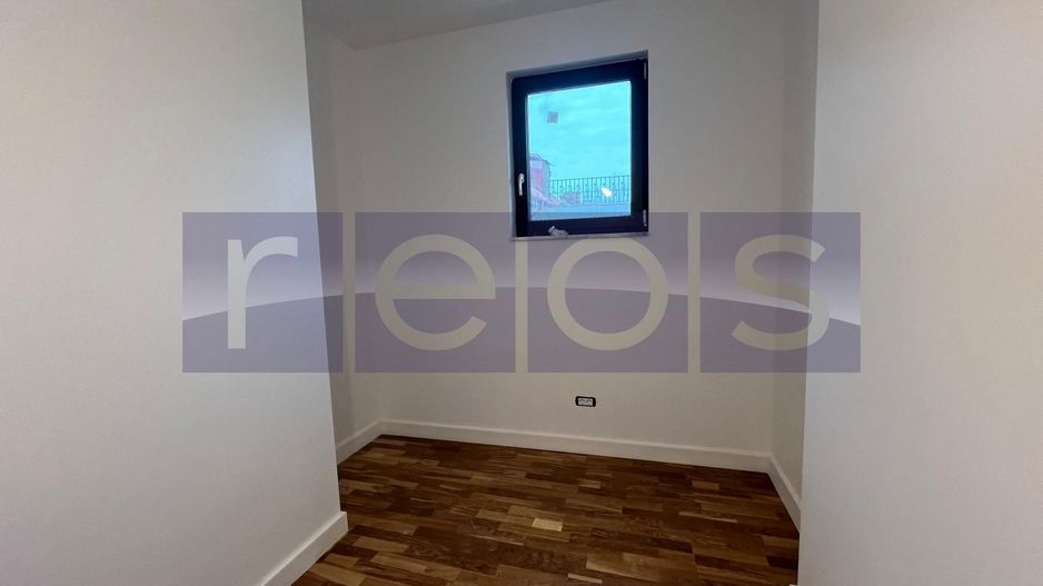 De Vânzare Vilă /Casa - Zona Vatra Luminoasă | Spațiu Generos 257 mp-7 camere - Poză 6