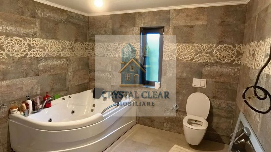 Casă 4 dormitoare și teren de 857 mp - zona Sântana de Mureș - Poză 19