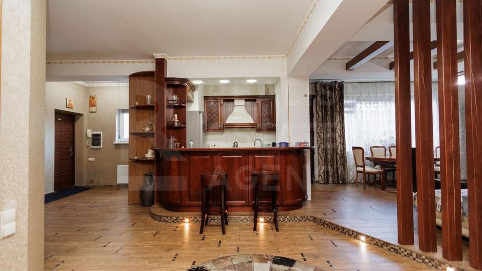 Vânzare, apartament, 2 dormitoare, str. Pușkin, Centru - Poză 1