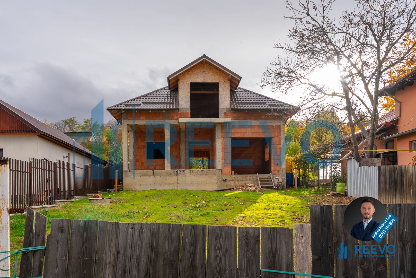 Casa de vânzare, strada Paun Pincio nr. 5, Moinești - Poză 1