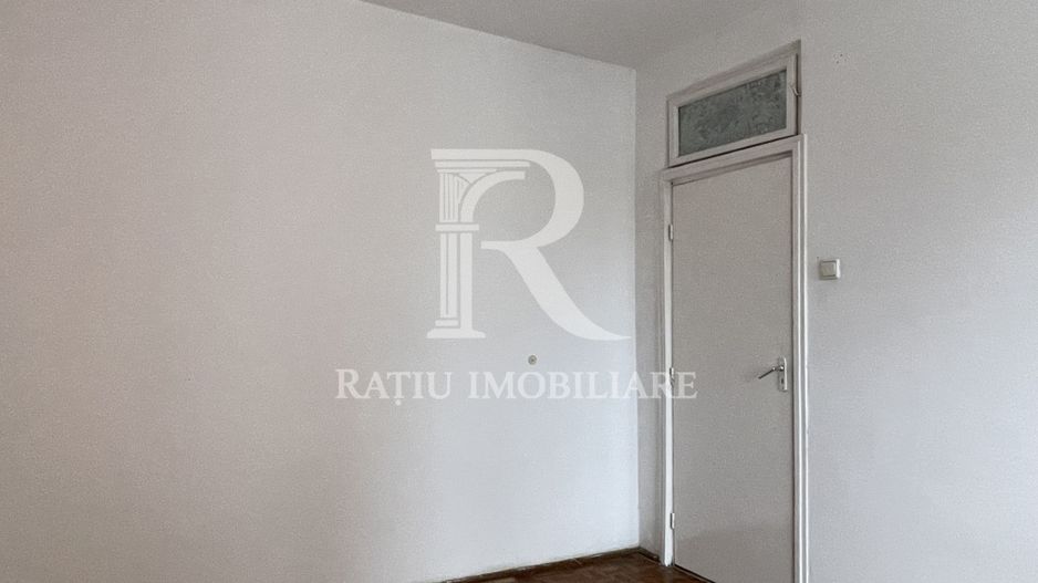 Apartament cu 3 camere | Magheru | Oradea - Poză 3
