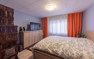 Casa vintage in Com. Uliești, Dambovița  cu  livadă generoasă și anexă - Poză 5