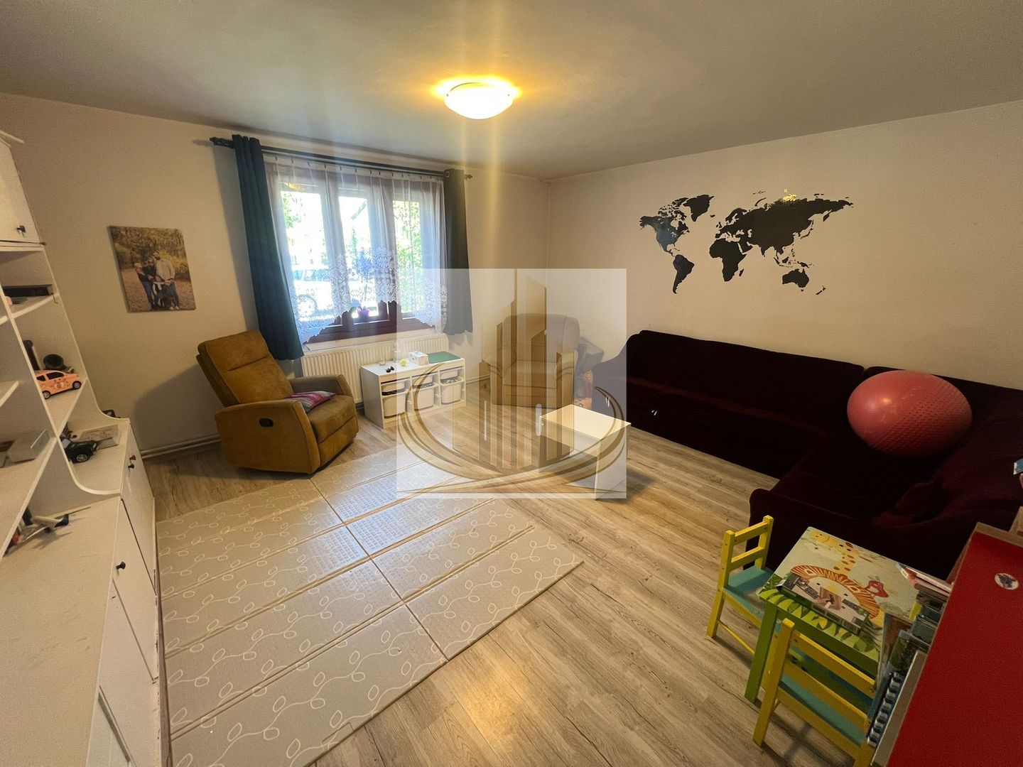 Casă spațioasă cu 2 apartamente, acces din 2 străzi – zona Lipovei - Poză 6