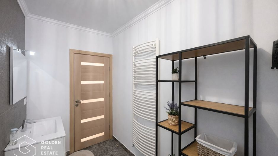 Apartament superb, BERMO, 2 camere, etaj 1, totul nou, centrala proprie, balcon - Poză 14