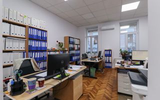 Apartament amenajat si utilizat ca si spatiu de birou aproape de Tribunal! - Poză 13