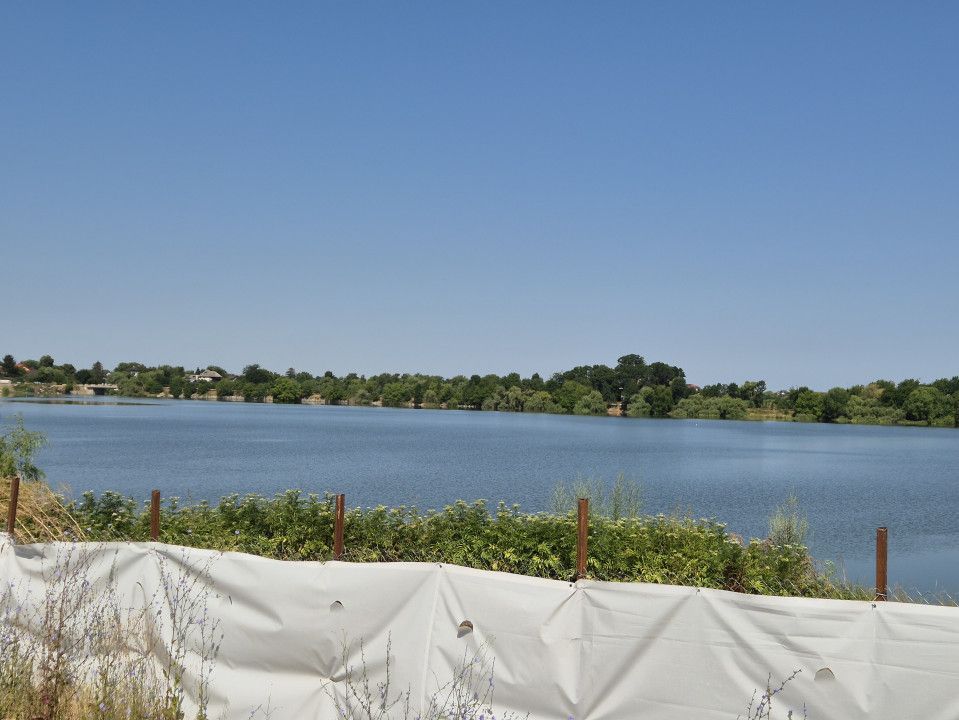 Priveliste spre lac! - Poză 3