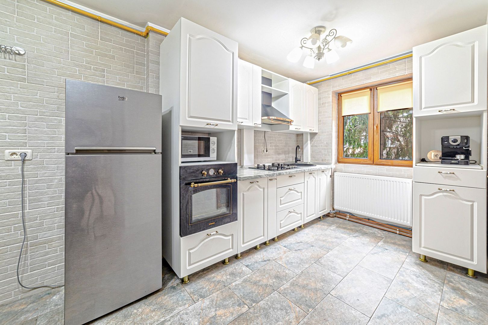 Apartament impecabil în zona băncilor, Podgoria. - Poză 3