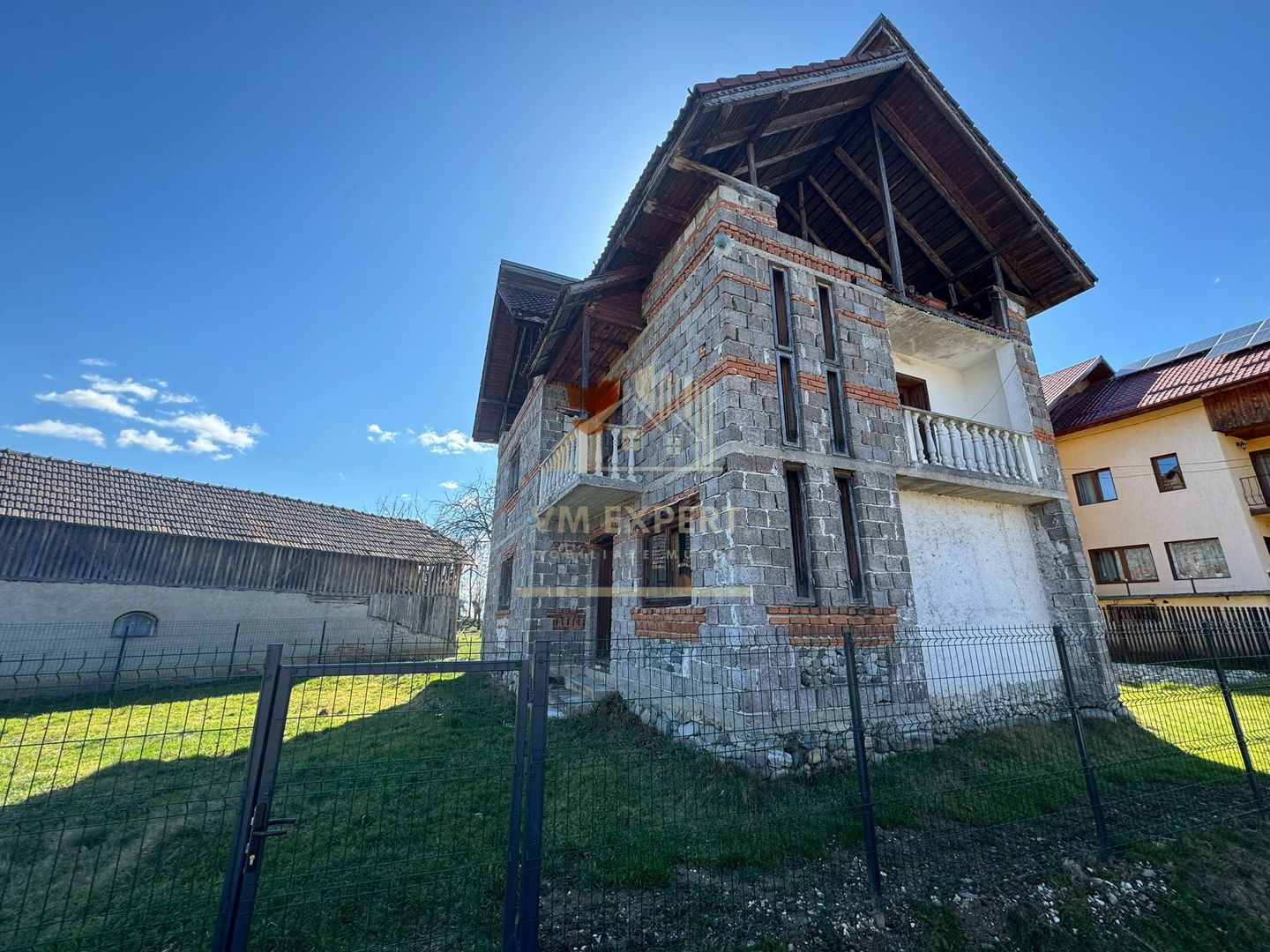 VILA 4 CAMERE, SUPRAFATA 144 MP, TEREN 491 BUGHEA DE JOS - Poză 2