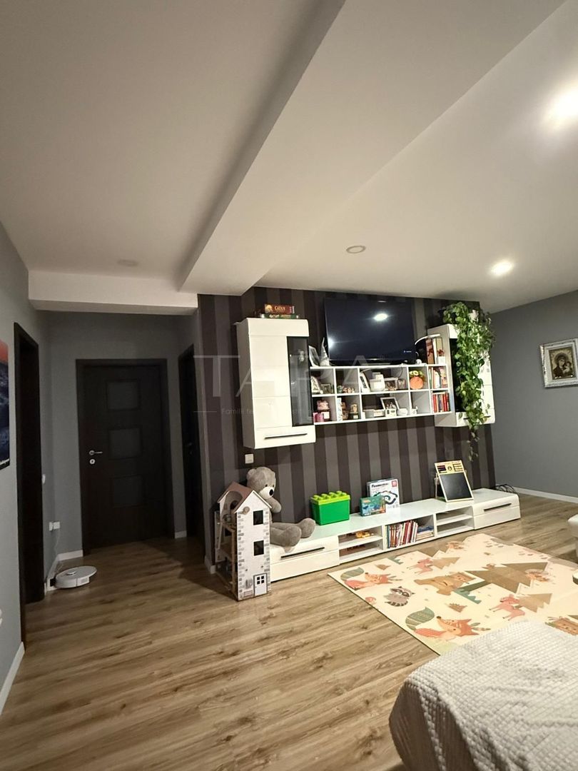 Apartament cu 3 camere și parcare inclusă – Florești, strada Eroilor. - Poză 1