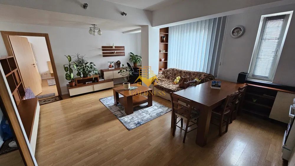 2 camere open space, balcon, Zona Centrala, Lidl, bl. 21 Decembrie — fotografia 3