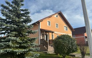 VILA 5 CAMERE,TEREN 560 MP, CAMPULUNG, ARGES