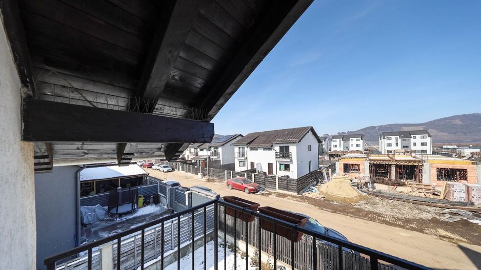 Casă Individuală Modernă de Vânzare | Sânpetru, Brașov - Poză 28