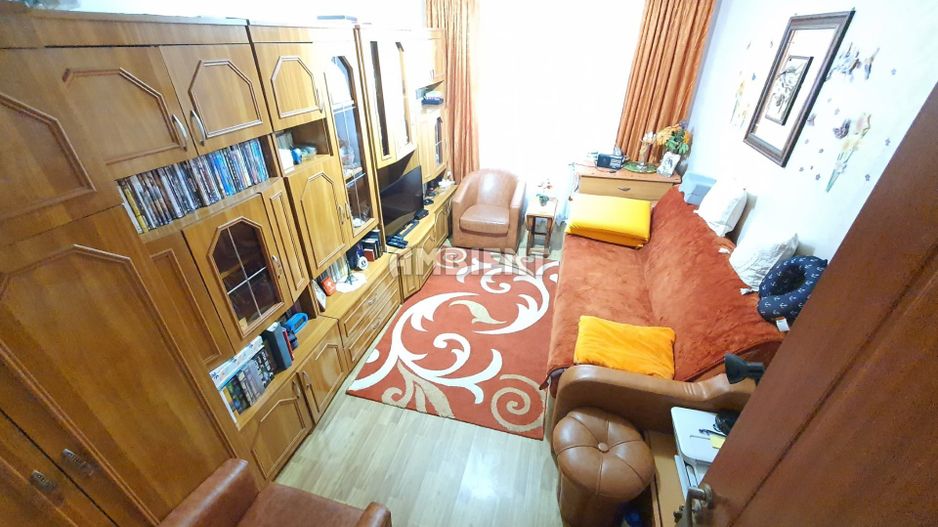 Apartament 2 camere, parter, zona CENTRU; - Poză 1