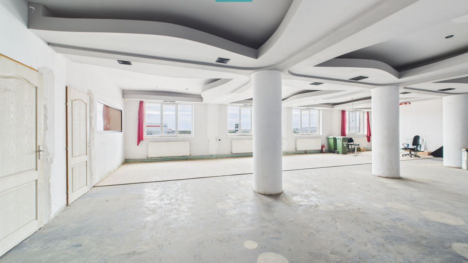 Clădire P+E parcare si platformă betonată 700mp - Poză 7