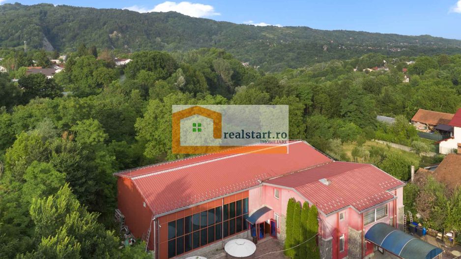 Cladire Multifunctionala - Ideal Investitie - 700mp cladire - 1590 mp teren - Poză 1