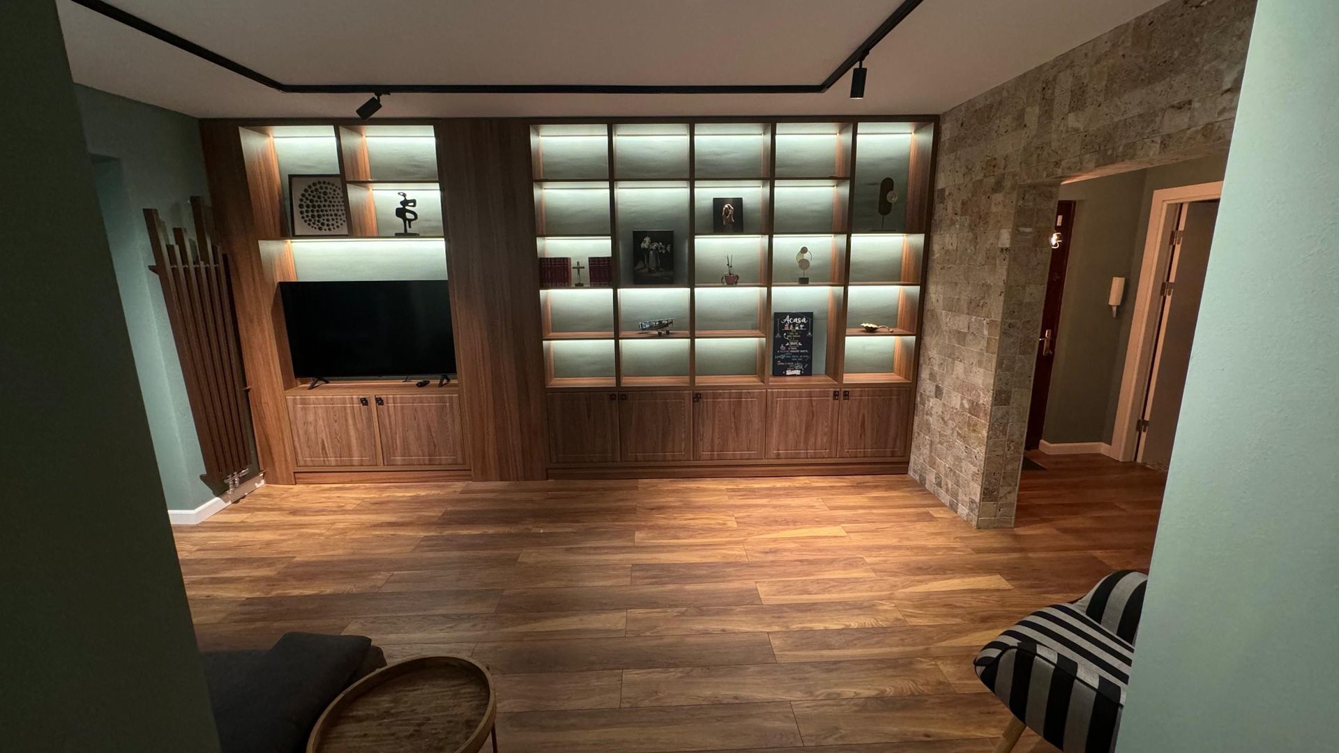 Apartament  mobilat lux 3 camere lângă Iulius Mall - Poză 1