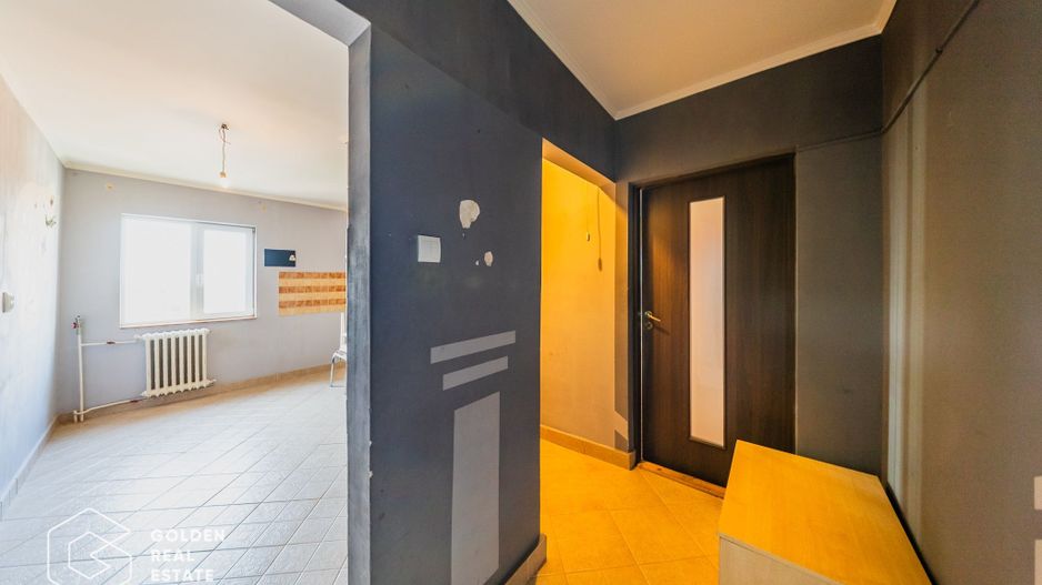 Apartament luminos 2 camere, zona Lebada, cu loc de parcare - Poză 11
