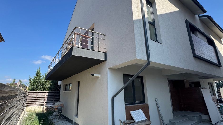 Vila Otopeni moderna, TOATE utilitatile, MANSARDA | 0% comision - Poză 1