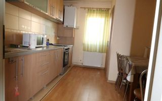 Apartament cu 3 camere, decomandat, în zona Pietei Zorilor! - Poză 2