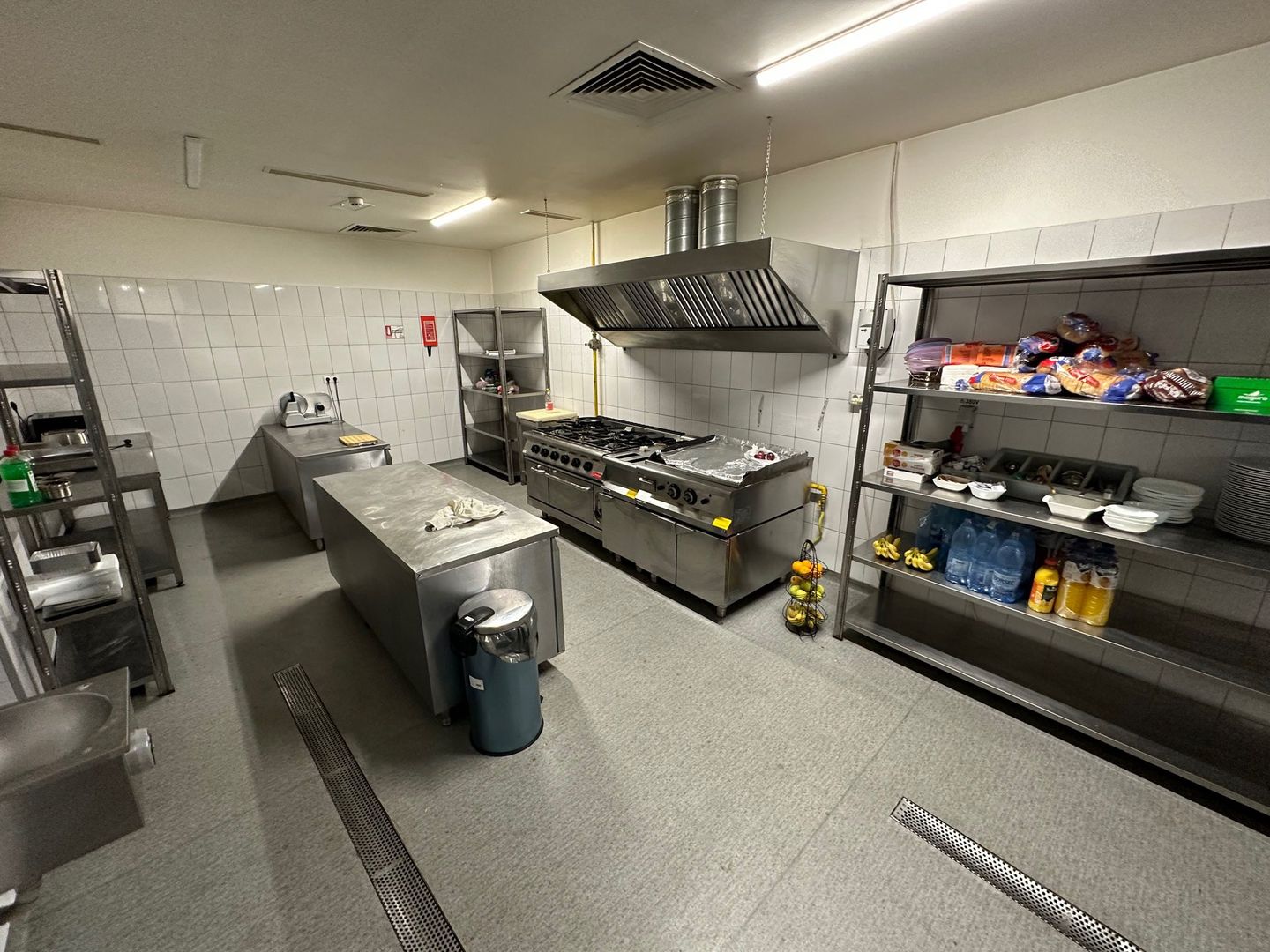 Clădire de închiriat pentru birouri  / clinica - Poză 27