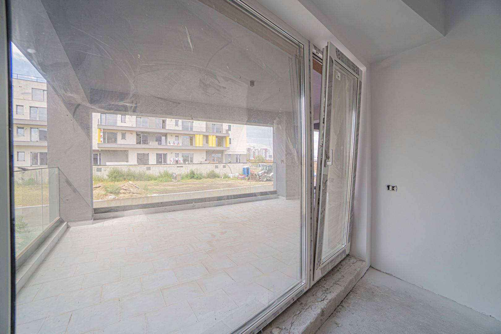 Tomis Nord - Vanzare apartament decomandat cu 3 camere, bloc nou. - Poză 14