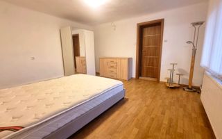 CASĂ DE VÂNZARE ÎN SIBIU ZONA PIAȚA CLUJ PRETABILĂ 2 FAMILII - Poză 7