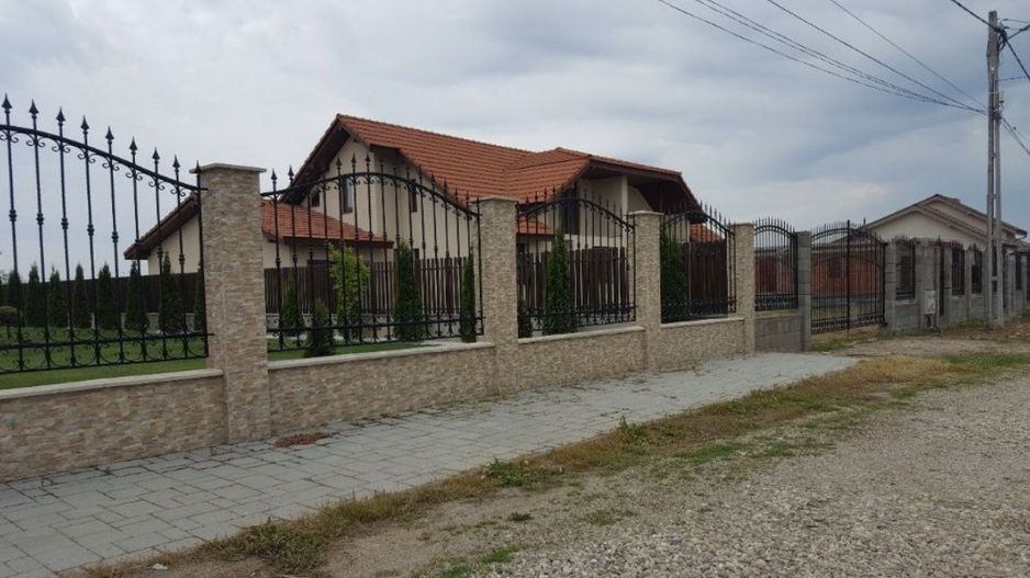 Casa Satu Mare, Lazuri - Poză 1