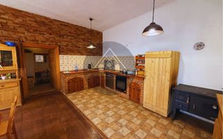 Casa saseasca, de vanzare la Richis - Transilvania - Poză 7
