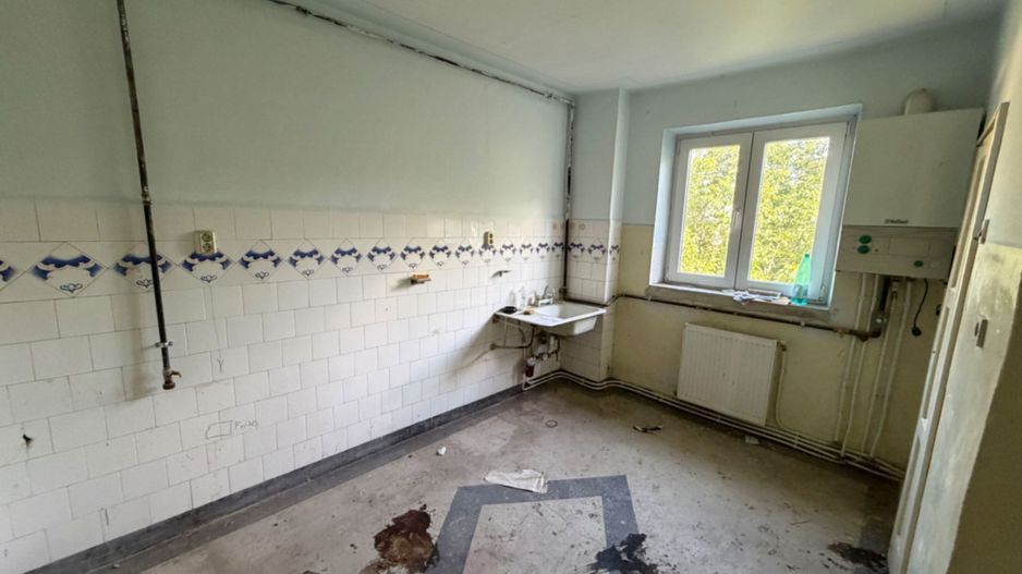 Apartament 3 camere, decomandat - Cugir - Poză 5