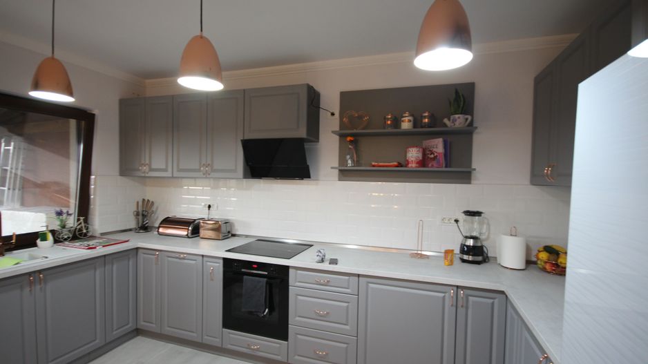 Modern si primitor - Poză 61