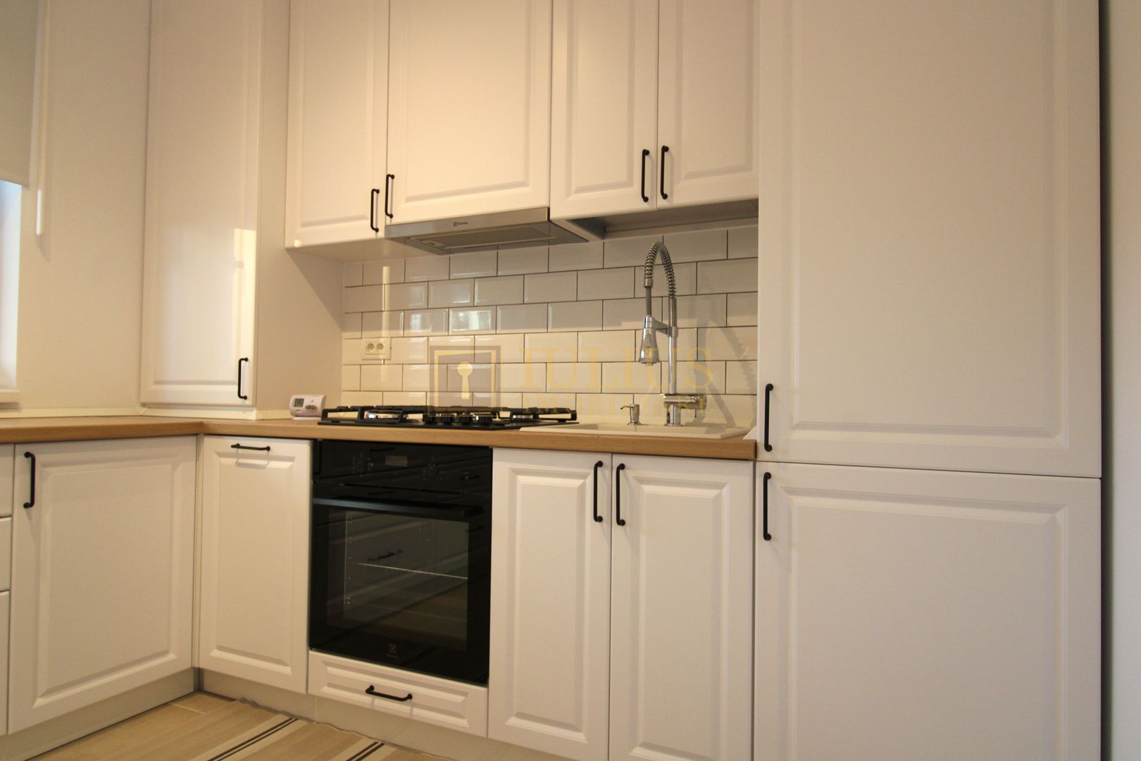 2 camere + curte + parcare, centrala proprie, Lipovei - Poză 10