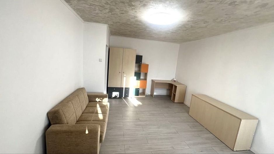 Garsonieră Spțioasă 40 mp 8 min Metrou Mihai Bravu si Mall Vitan Bloc Anvelopat - Poză 2