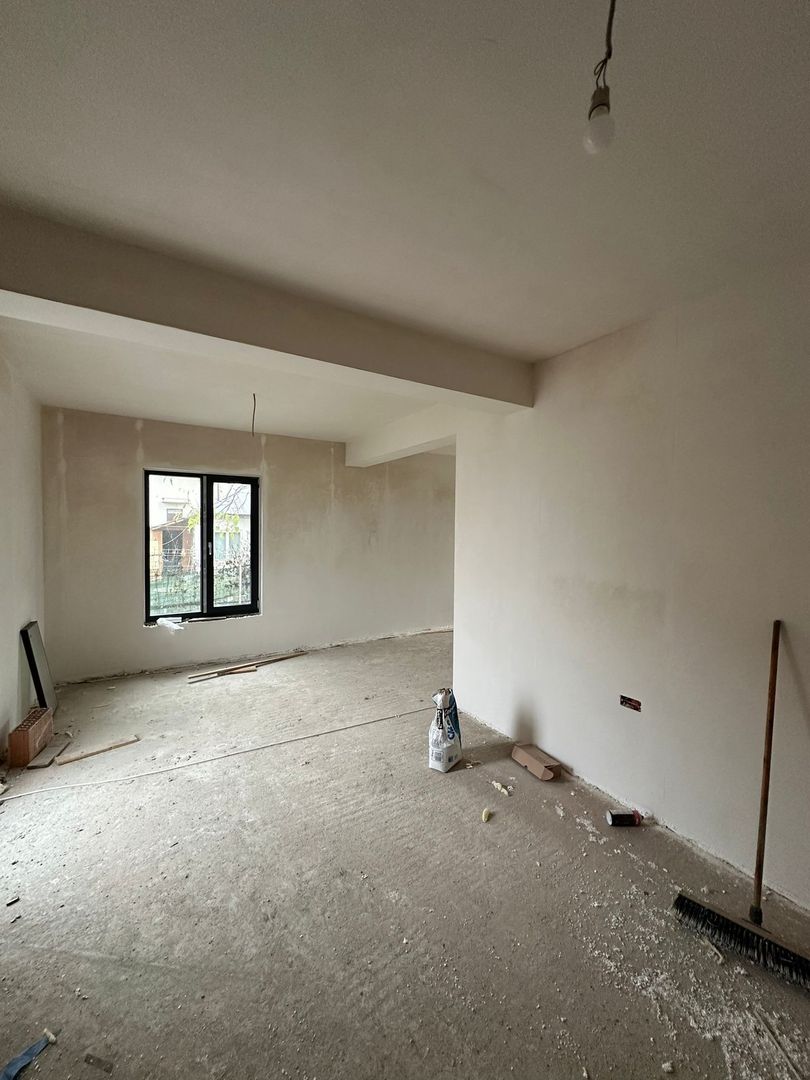 DARZA ( CREVEDIA), VILA 4 CAMERE - Poză 10