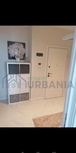 Inchiriez ap complex royal town cu parcare inclusa - Poză 4