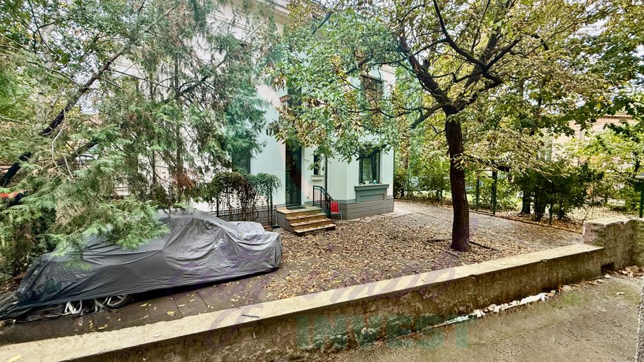 Proprietate cu farmec Art Deco în Cartierul Evreiesc cu multa verdeata - Poză 5