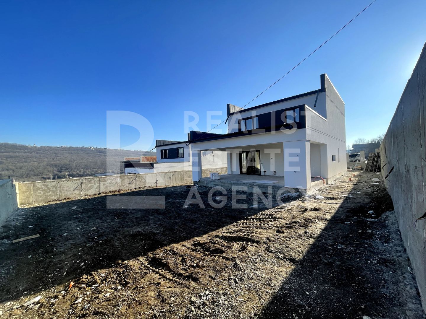 Casă de vânzare în Iași – Sorogari | 500 mp teren | 3 dormitoare, beci - Poză 1