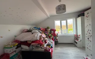 Casa Individuala Sanmihaiu Roman,P+M,4 Camere,2 Bai,Panouri Solare,Carport Auto - Poză 17