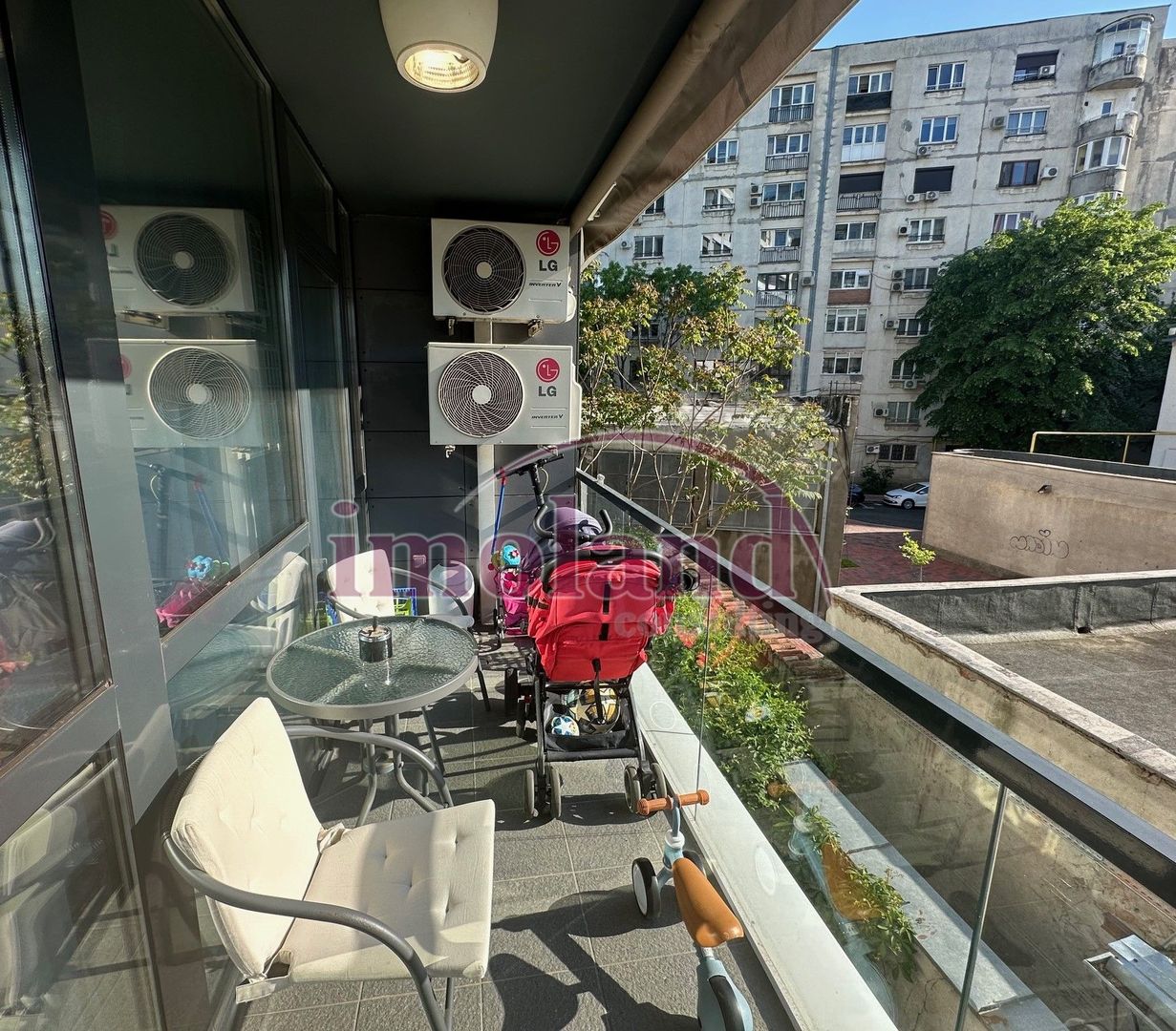 Vanzare - 3 camere cu logie - Complex DV24 - Calea Calarasilor - Poză 8