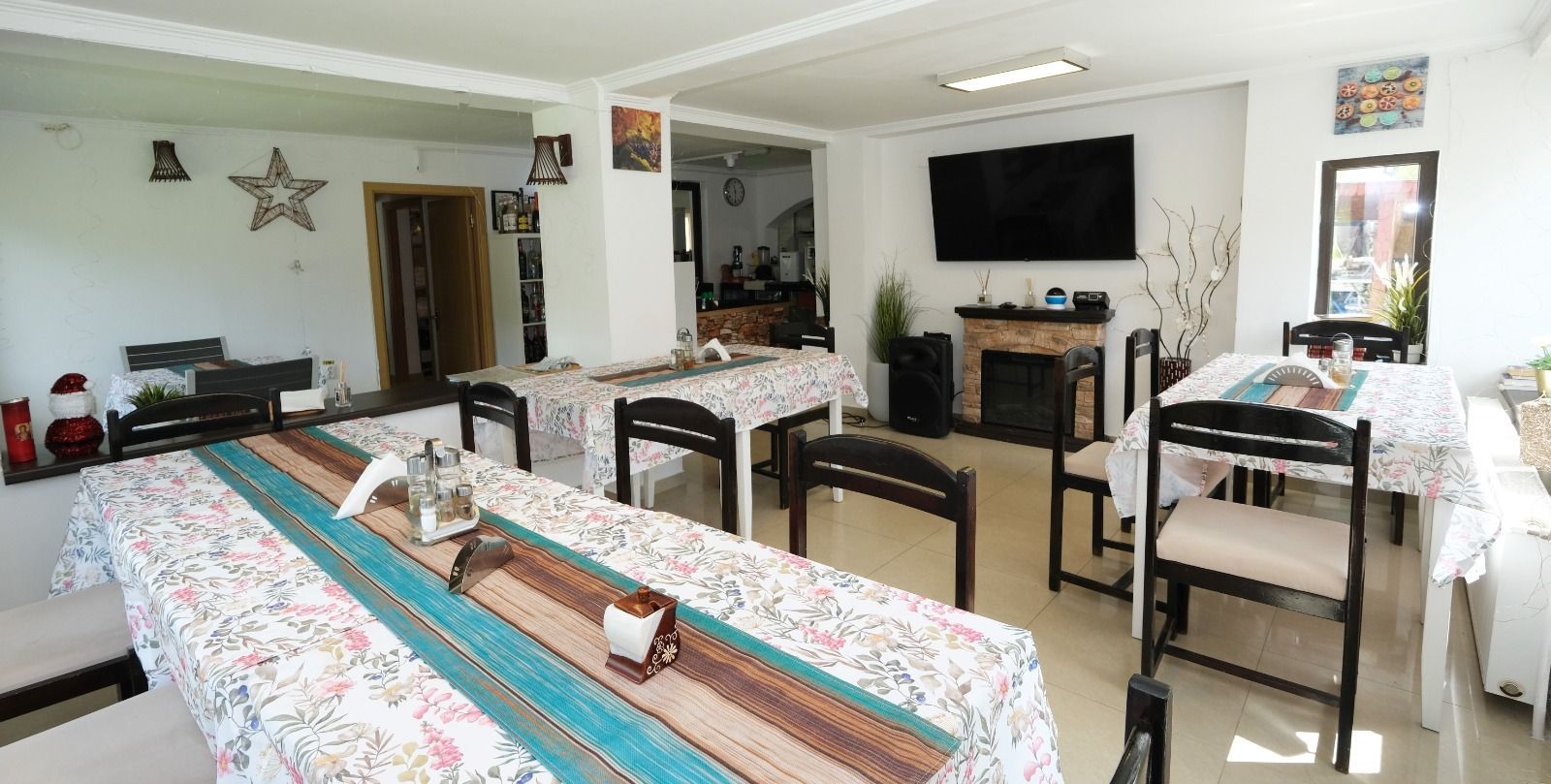 Pensiune la Cheia, moderna, functionala in totalitate, vedere mirifica (chirie) - Poză 29