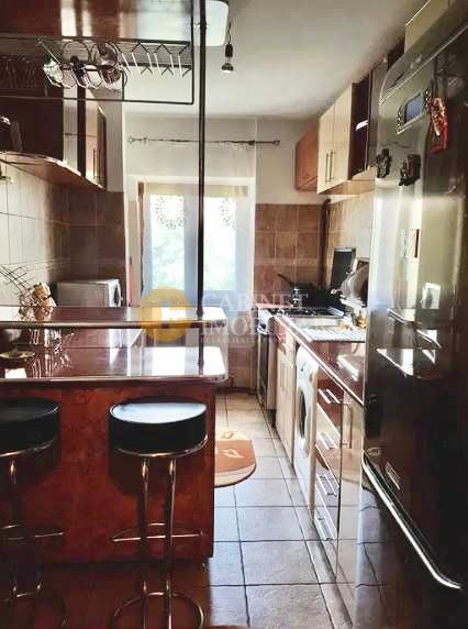 Apartament 3 camere decomandat 2 bai Pacurari-Posta - Poză 4