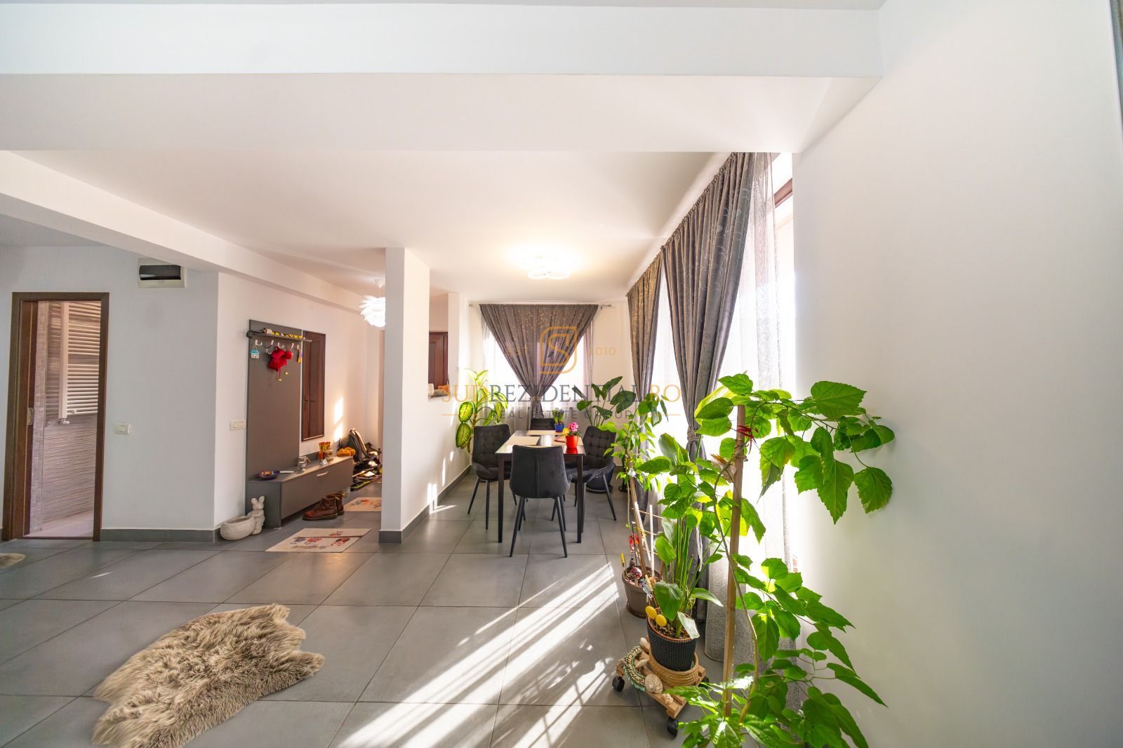 Vila Individuala cu 4 camere, zona Giurgiului - Poză 2