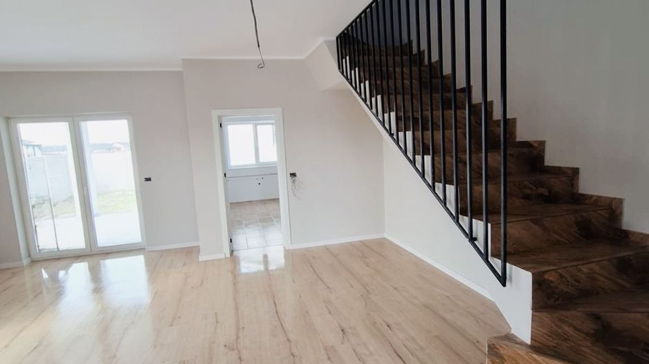 Moșnița Veche | 1/2 Duplex | 110 mp utili | Toate utilitatile|  Dormitor parter - Poză 4